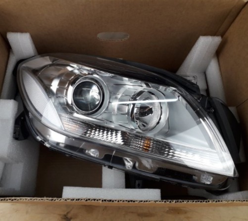 mercedes-ml-166-m-class-yil-2012-uzeri-depo-sag-far-a1668208461-14991.jpg